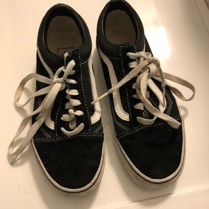 Black and white classic vans